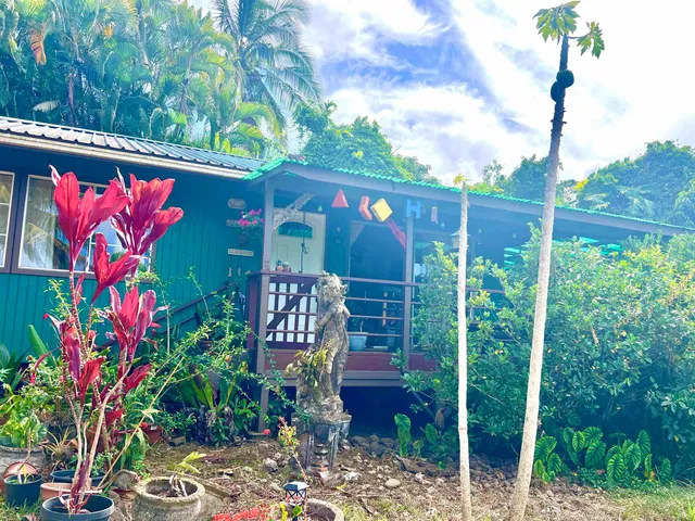 $1,550,000 | 59 Door Of Faith Road, Haiku, HI 96708