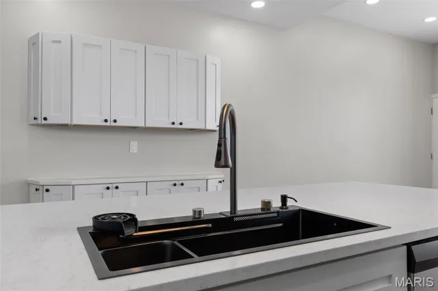 $329,900 | 2336 Russell Boulevard, St. Louis, MO 63104