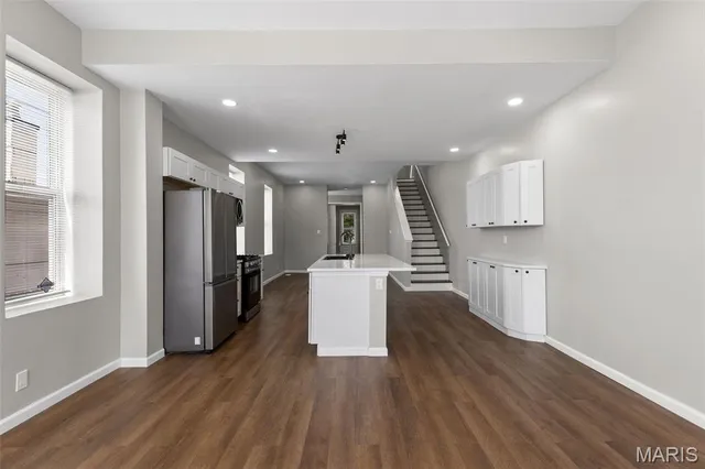 $329,900 | 2336 Russell Boulevard, St. Louis, MO 63104