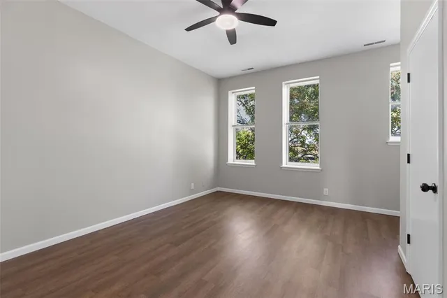 $329,900 | 2336 Russell Boulevard, St. Louis, MO 63104