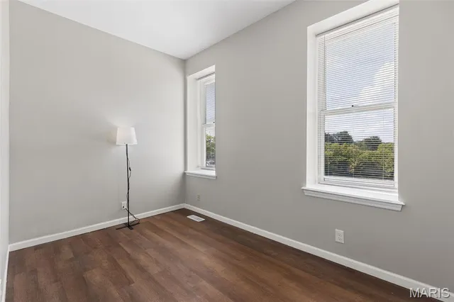 $329,900 | 2336 Russell Boulevard, St. Louis, MO 63104