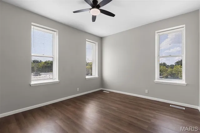 $329,900 | 2336 Russell Boulevard, St. Louis, MO 63104