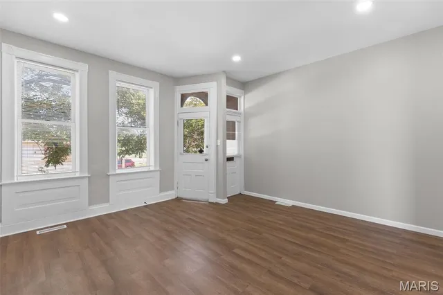 $329,900 | 2336 Russell Boulevard, St. Louis, MO 63104