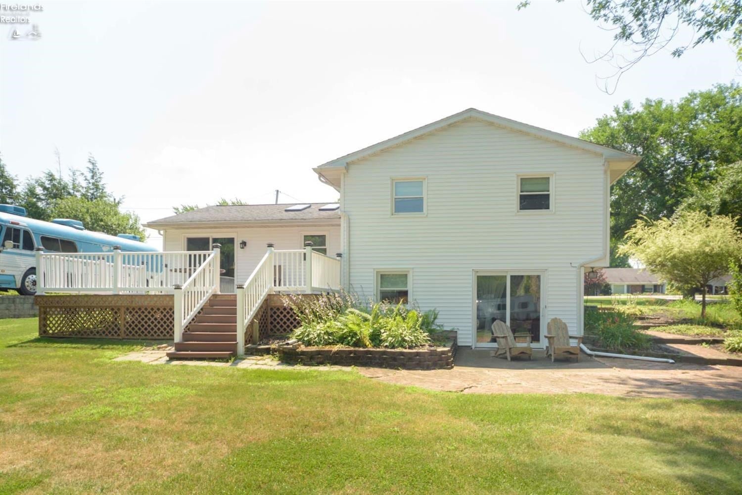 911 Taylor Road Sandusky, OH 44870 - Photo 3 of 46 Gallery Image 3