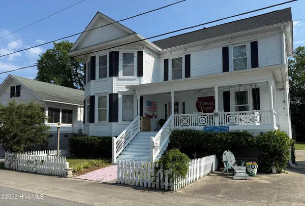 $430,000 | 655 East Water Street, Belhaven, NC 27810