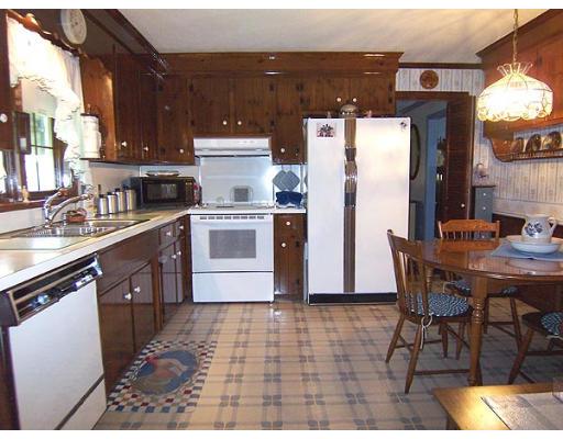 246 Concord Road Longmeadow, MA 01106 - Photo 6 of 21 Gallery Image 6