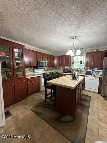 $260,000 | 811 Low Ground Road, Enfield, NC 27823