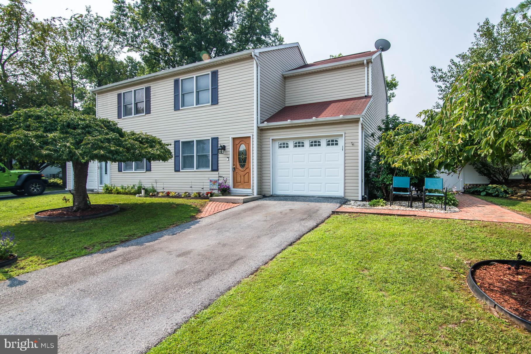 190 Boxwood Road Manchester, PA 17345 - Photo 1 of 34 Gallery Image 1