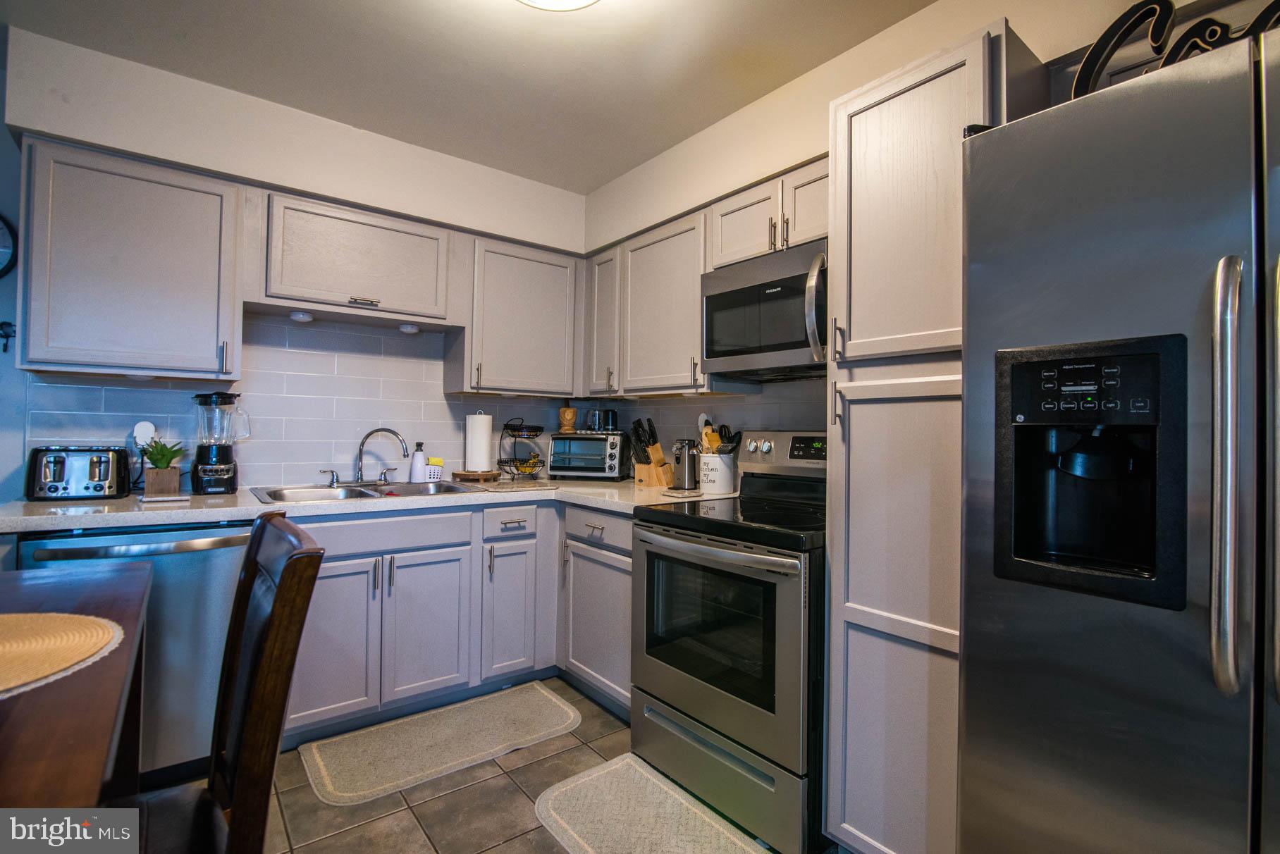 190 Boxwood Road Manchester, PA 17345 - Photo 10 of 34 Gallery Image 10