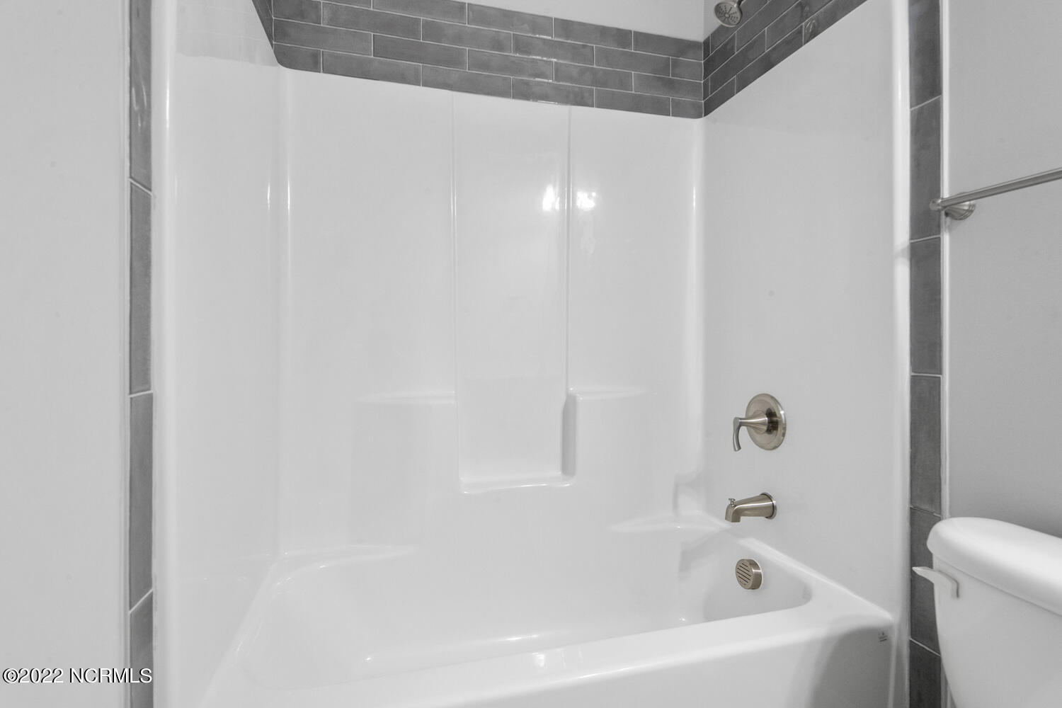 516 Gretchen Road West End, NC 27376 - Photo 10 of 45 11