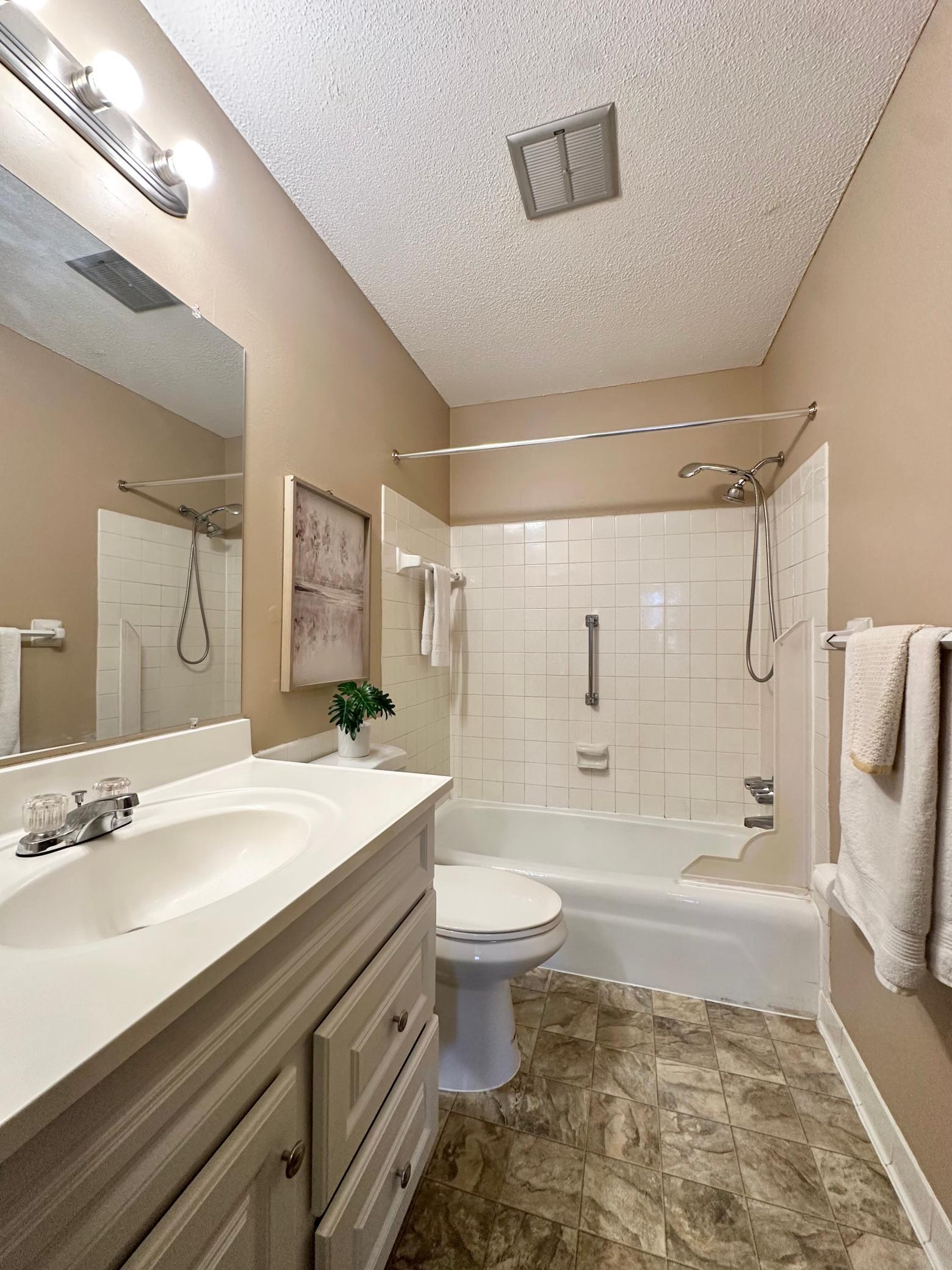 1640 Highway 36 West, Unit 345 St. Paul, MN 55113 - Photo 26 of 37