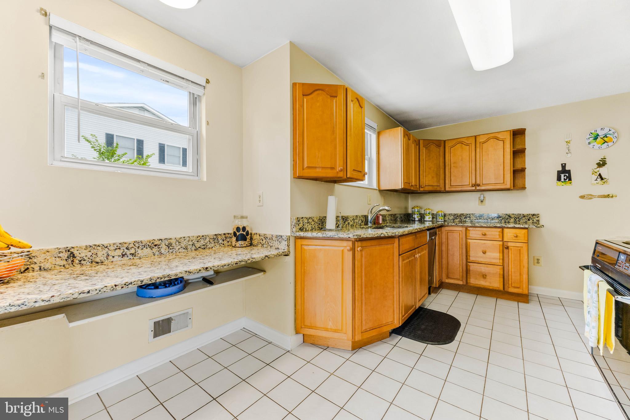 114 Montrose Road Pasadena, MD 21122 - Photo 21 of 45 Gallery Image 21