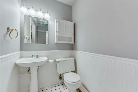 $135,000 | 1809 East Grauwyler Road, Unit 130, Irving, TX 75061