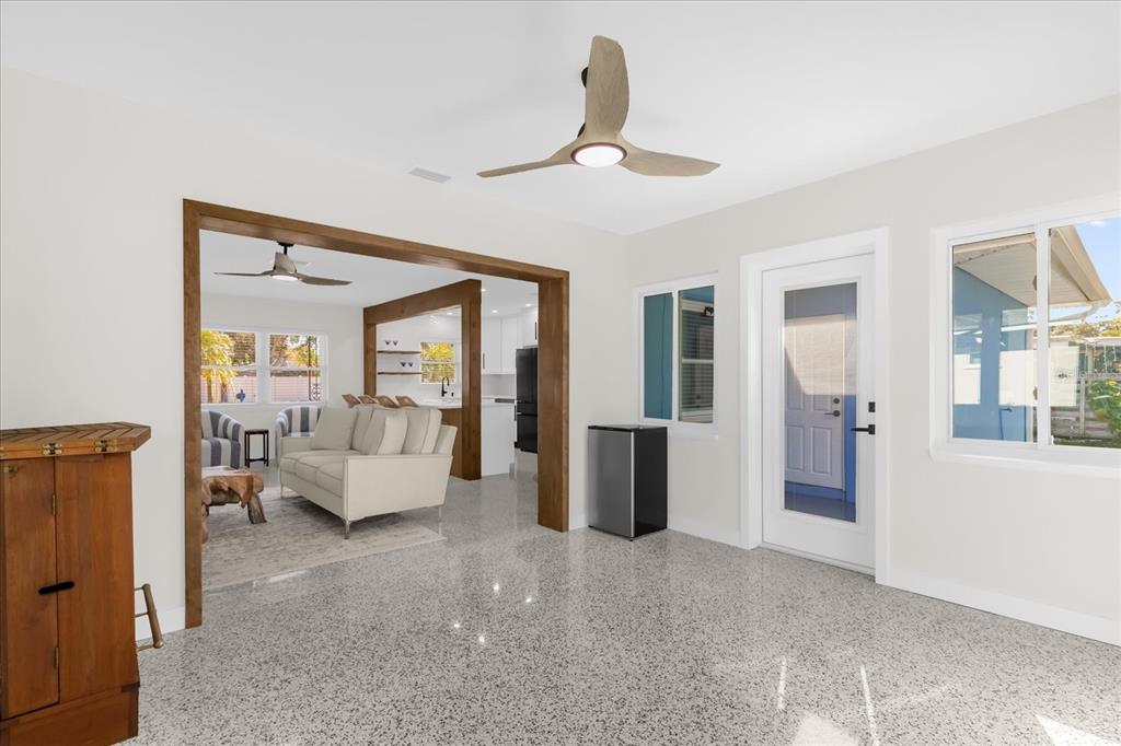 12366 137th Street Largo, FL 33774 - Photo 15 of 46