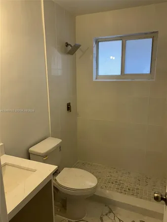 $1,850 | 318 East 21st Street, Unit 2, Hialeah, FL 33010