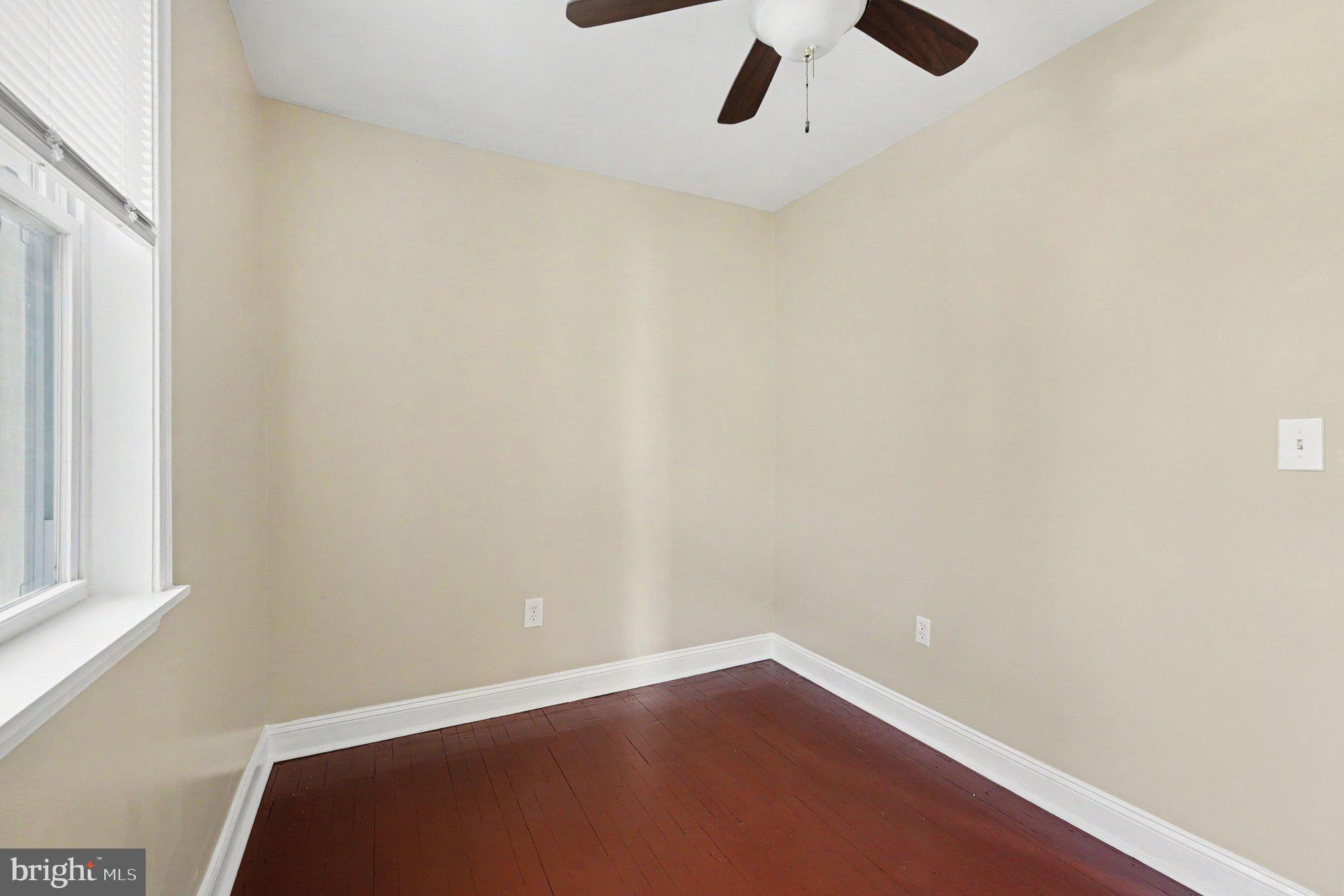 537 Benninghaus Road Baltimore, MD 21212 - Photo 18 of 31 Second Bedroom