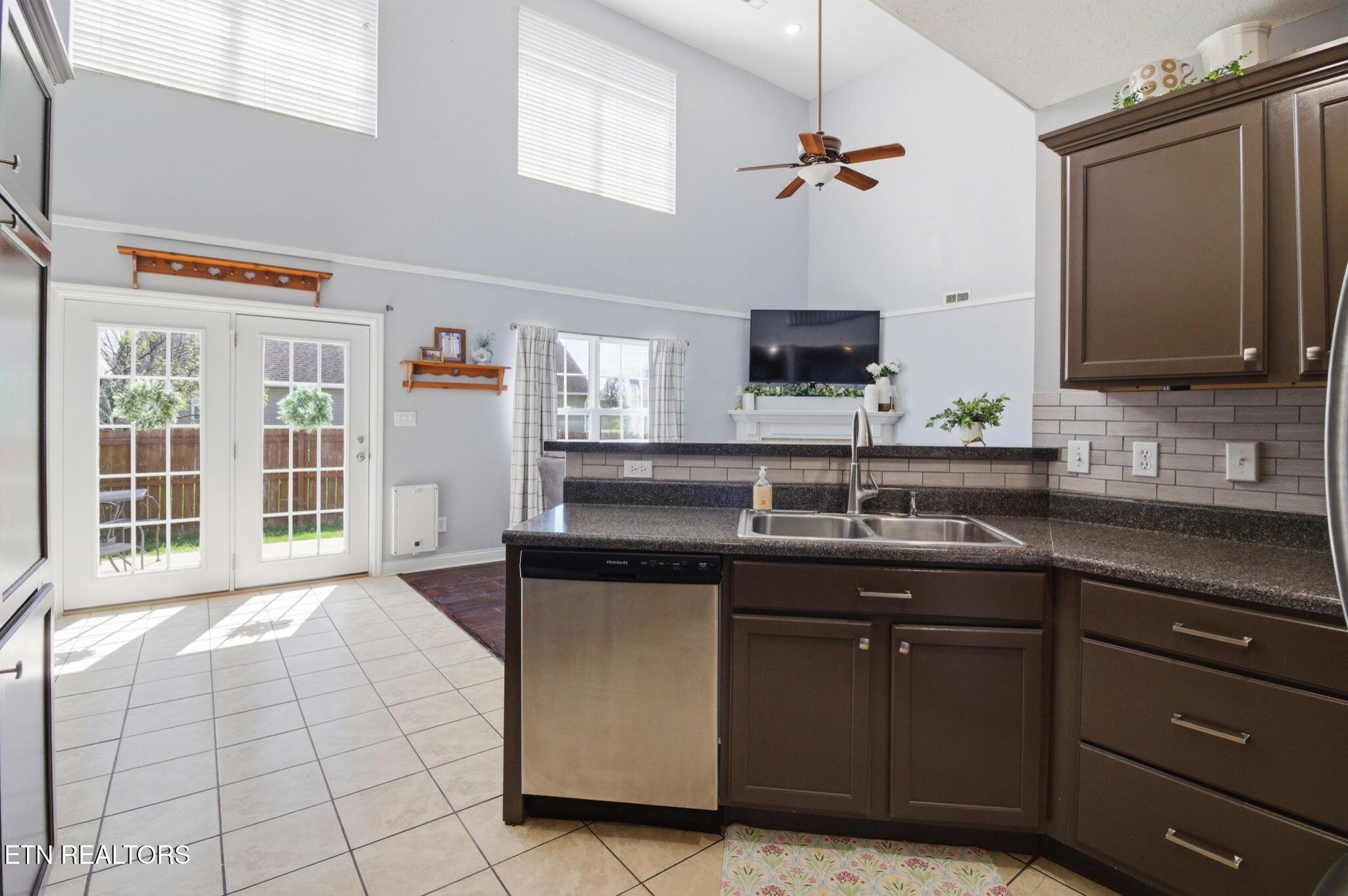 8436 Reality Lane Corryton, TN 37721 - Photo 10 of 35 10