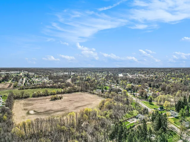 $1,500,000 | 702 West Main Street, Grand Ledge, MI 48837