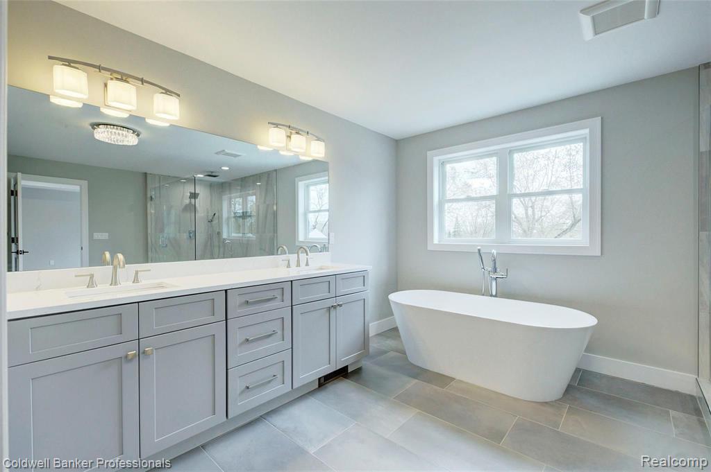 4101 Buckingham Road Royal Oak, MI 48073 - Photo 34 of 82