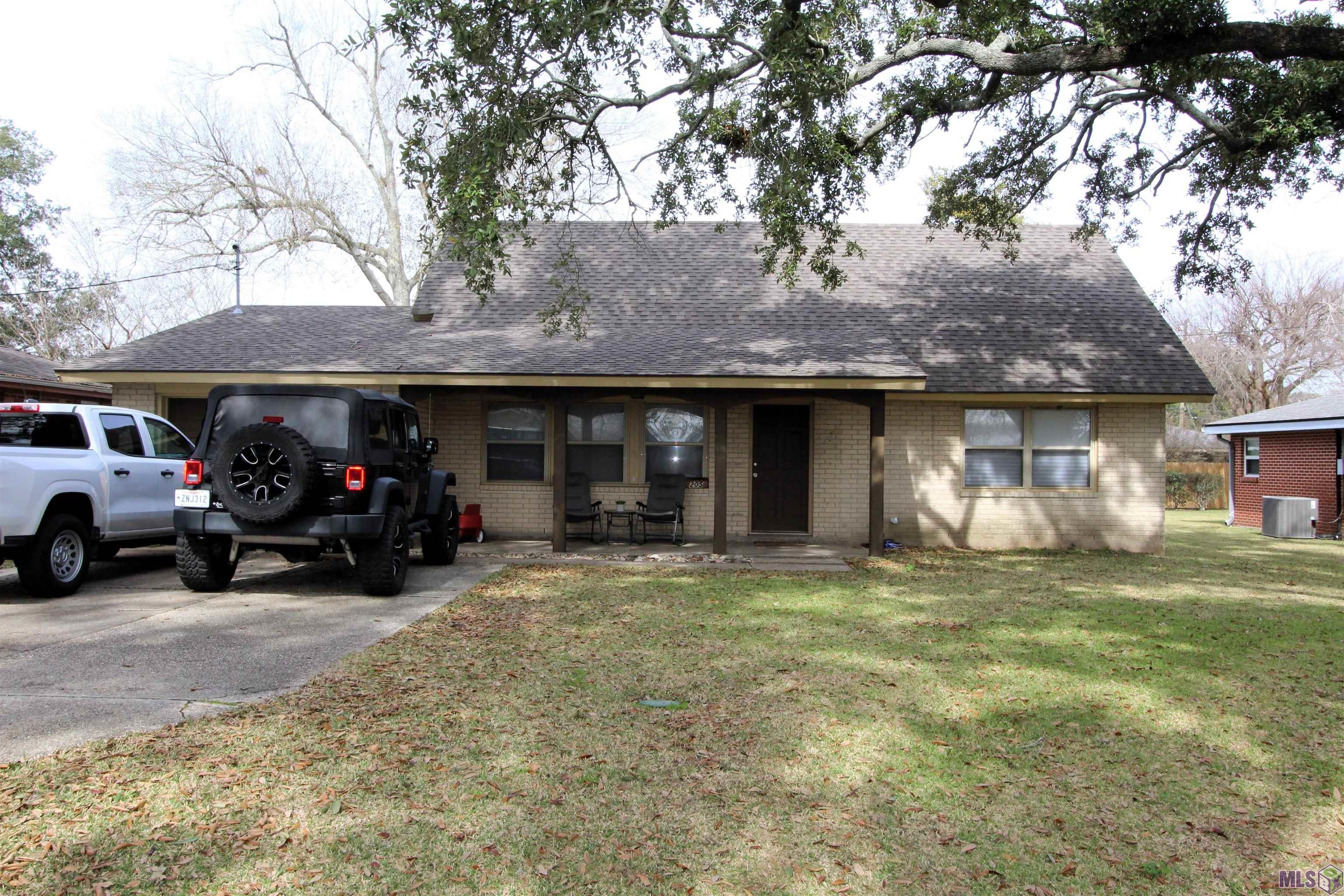 205 Broadmoor Avenue Houma, LA 70364 - Photo 1 of 22