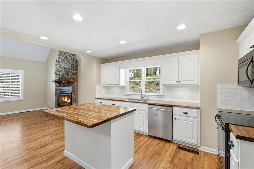 681 Chestatee Point Dawsonville, GA 30534 - Photo 18 of 47