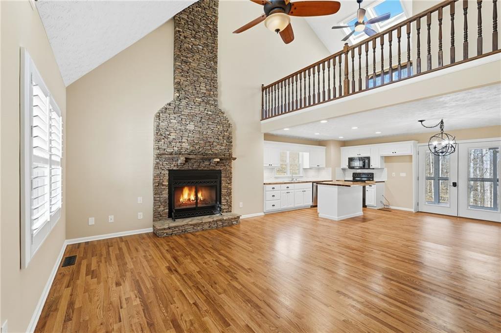 681 Chestatee Point Dawsonville, GA 30534 - Photo 10 of 47