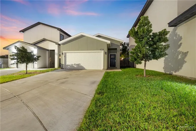 $1,900 | 2605 West Kerria Avenue, McAllen, TX 78501