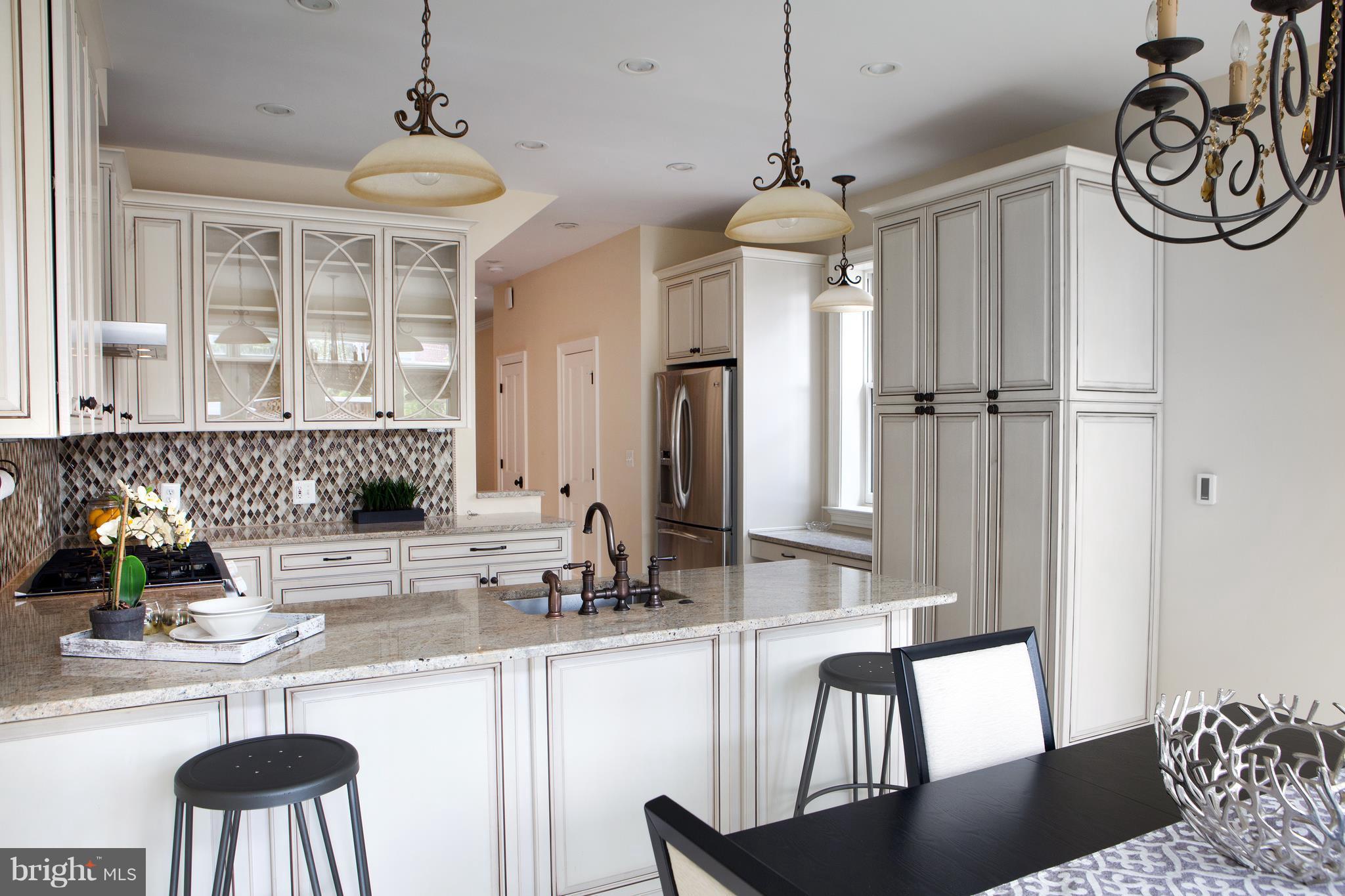 647 5th Street Northeast Washington, DC 20002 - Photo 10 of 29 Granite & Glazed Painted Cabinetry