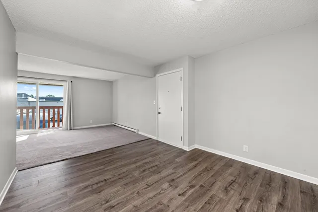 $1,600 | 609 East 3rd Street, Unit 7, Lockport, IL 60441