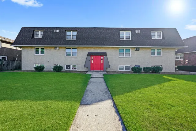 $1,600 | 609 East 3rd Street, Unit 7, Lockport, IL 60441