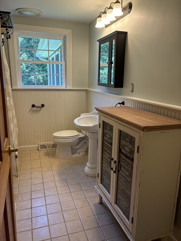 1297 Susan Road North Dighton, MA 02764 - Photo 12 of 22 Gallery Image 12