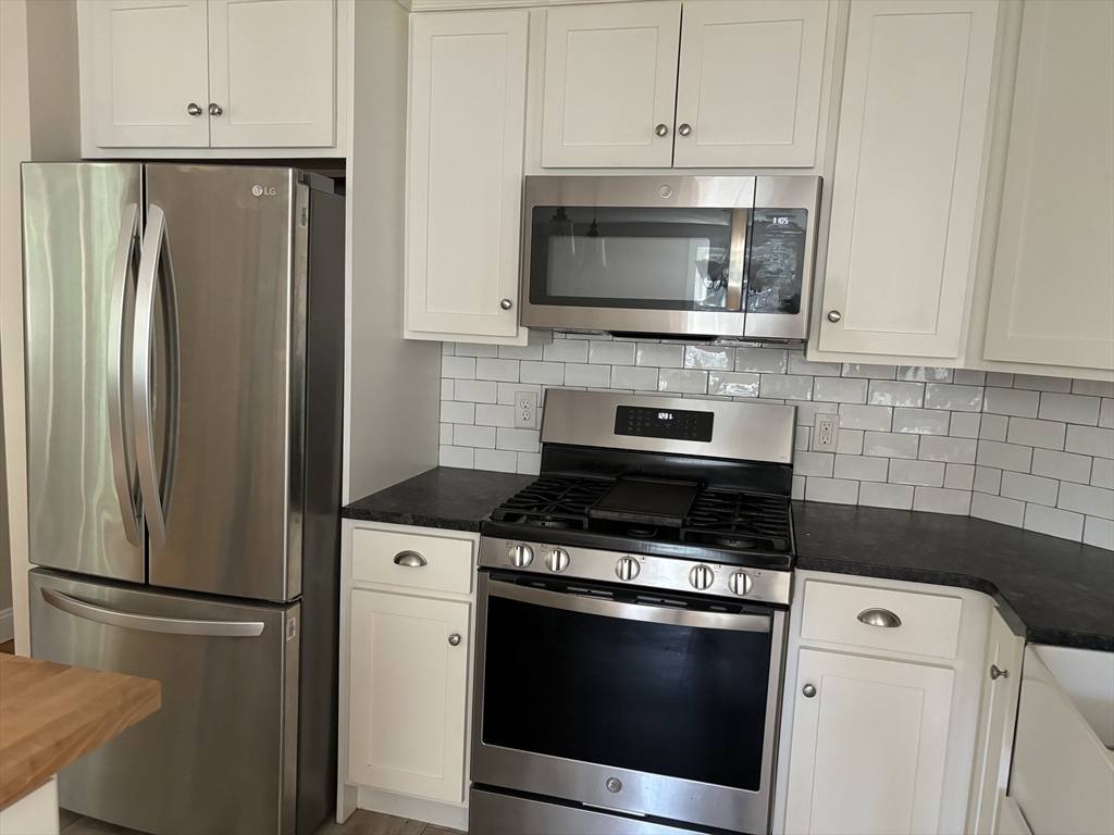 1297 Susan Road North Dighton, MA 02764 - Photo 3 of 22 Gallery Image 3