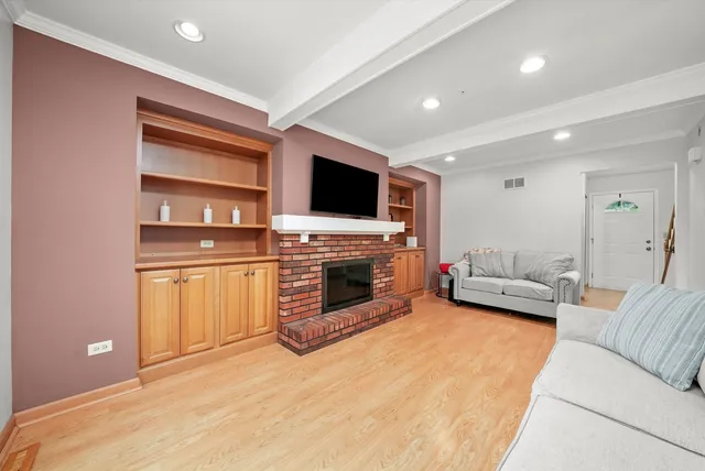 $389,000 | 41 Lockman Circle, Elgin, IL 60123