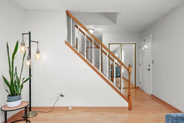 $389,000 | 41 Lockman Circle, Elgin, IL 60123