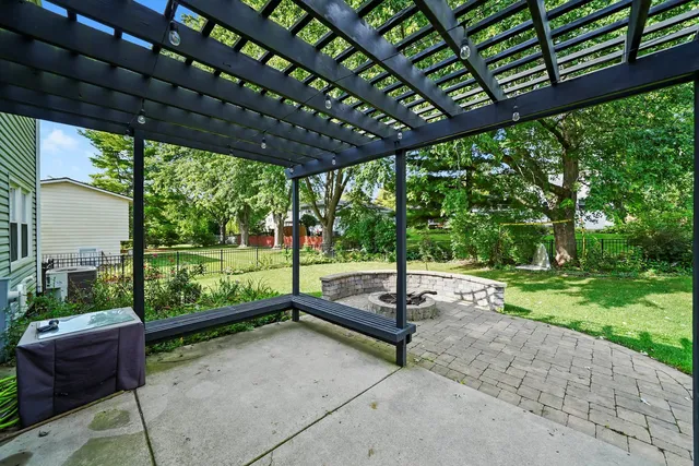 $389,000 | 41 Lockman Circle, Elgin, IL 60123