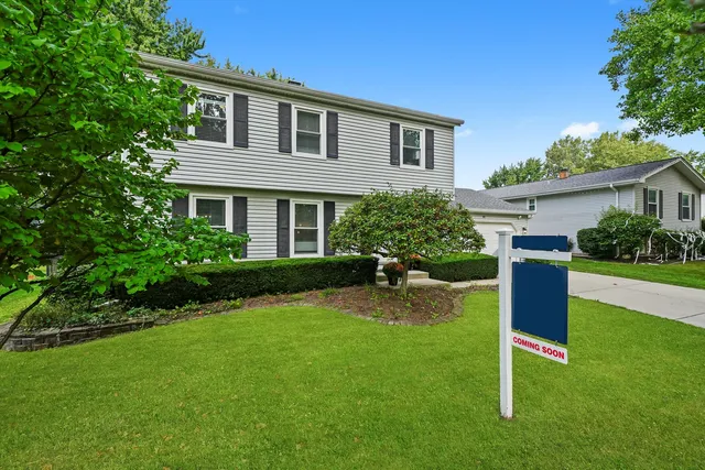 $389,000 | 41 Lockman Circle, Elgin, IL 60123