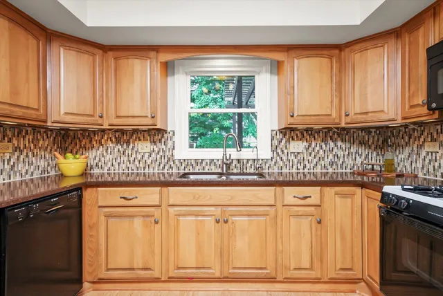 $389,000 | 41 Lockman Circle, Elgin, IL 60123