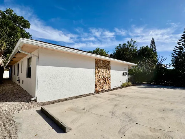 $2,950 | 1514 North Federal Highway, Unit 2, Lake Worth Beach, FL 33460