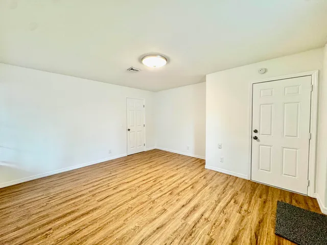 $2,950 | 1514 North Federal Highway, Unit 2, Lake Worth Beach, FL 33460