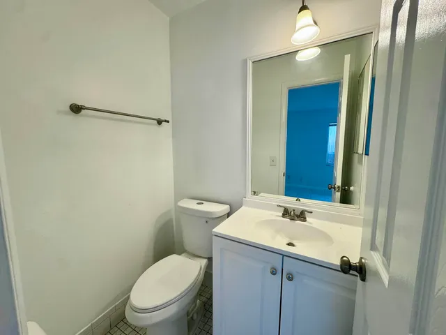 $2,950 | 1514 North Federal Highway, Unit 2, Lake Worth Beach, FL 33460