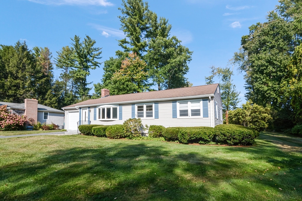 193 Marked Tree Road Holliston, MA 01746 - Photo 3 of 27 Gallery Image 3
