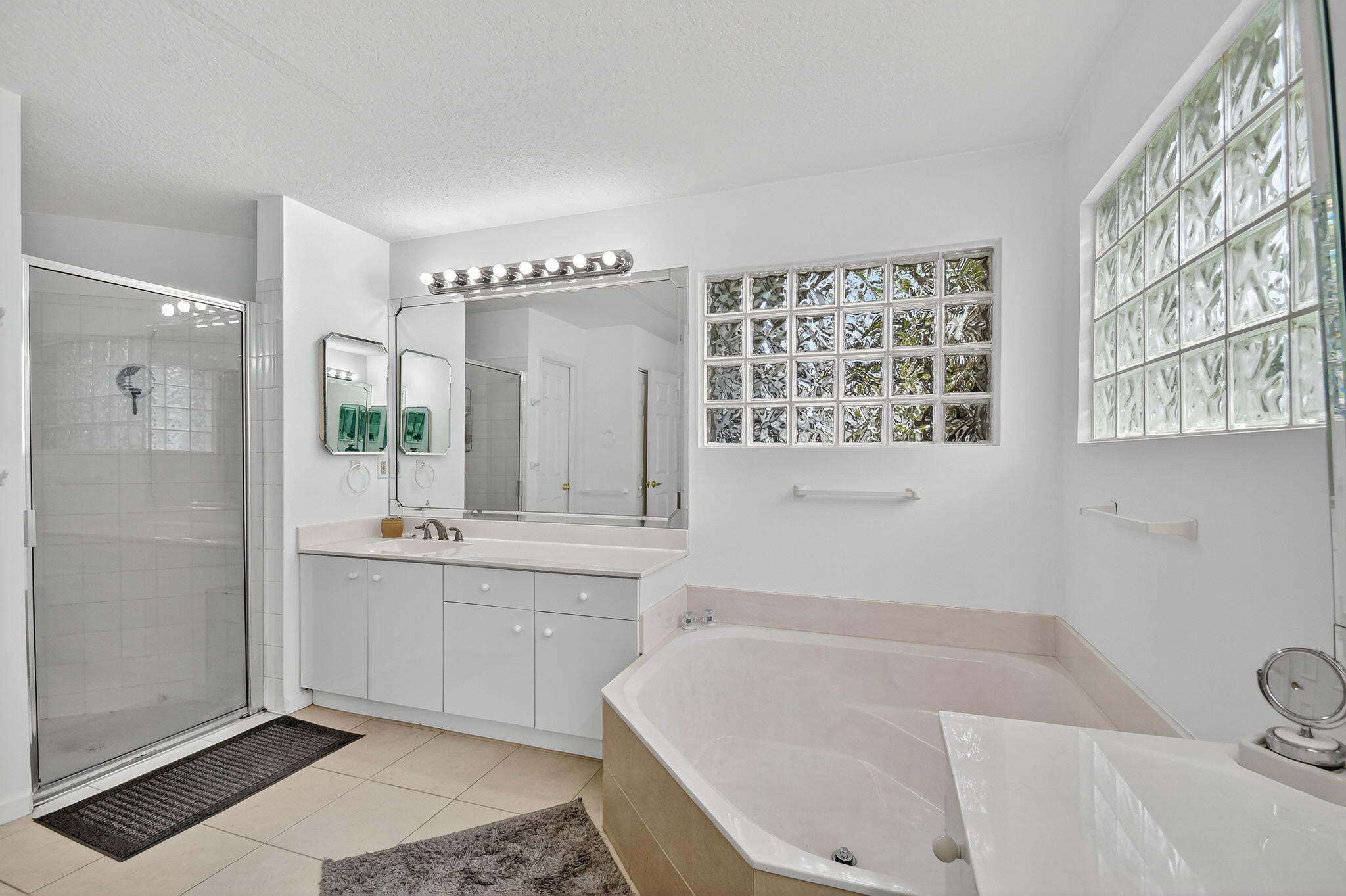 2804 Waters Edge Circle Greenacres, FL 33413 - Photo 35 of 74 Master Bathroom at 2804 Water Edge Cir.