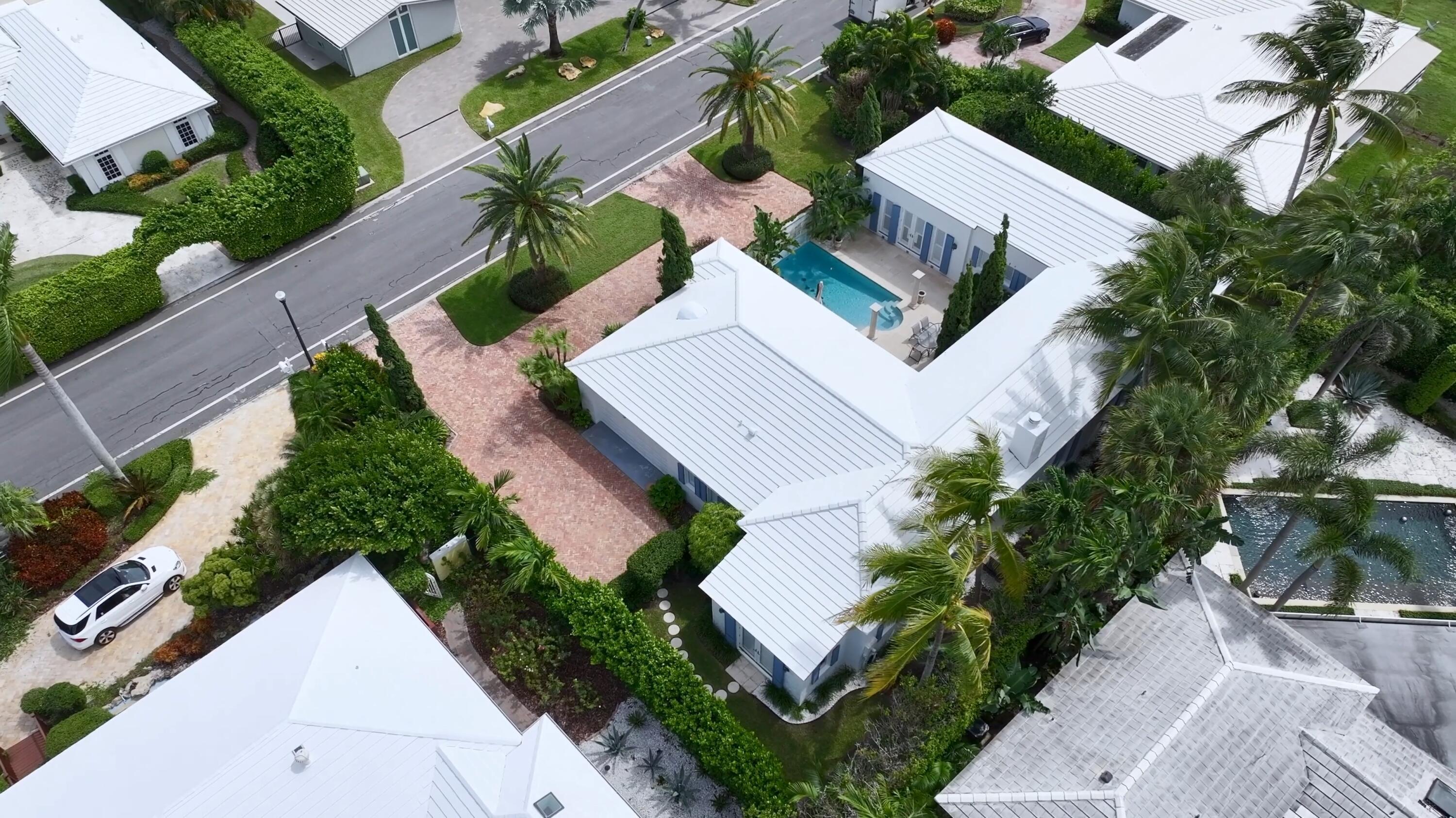 2258 Ibis Isle Road East Palm Beach, FL 33480 - Photo 24 of 28 Image (1)