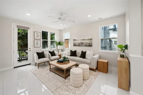 $2,488,000 | 5701 Kiyot Way, Unit 13, Playa Vista, CA 90094