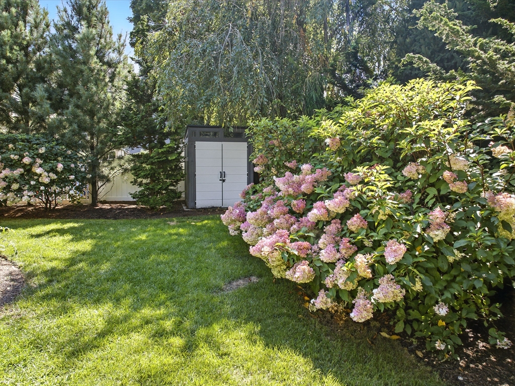 47 Emerson Street Wakefield, MA 01880 - Photo 7 of 42