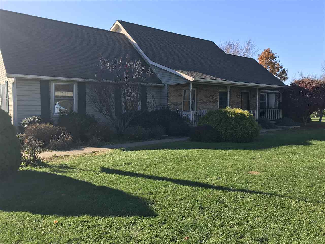 5372 South Fairfax Road Bloomington, IN 47401 - Photo 2 of 28 Gallery Image 2