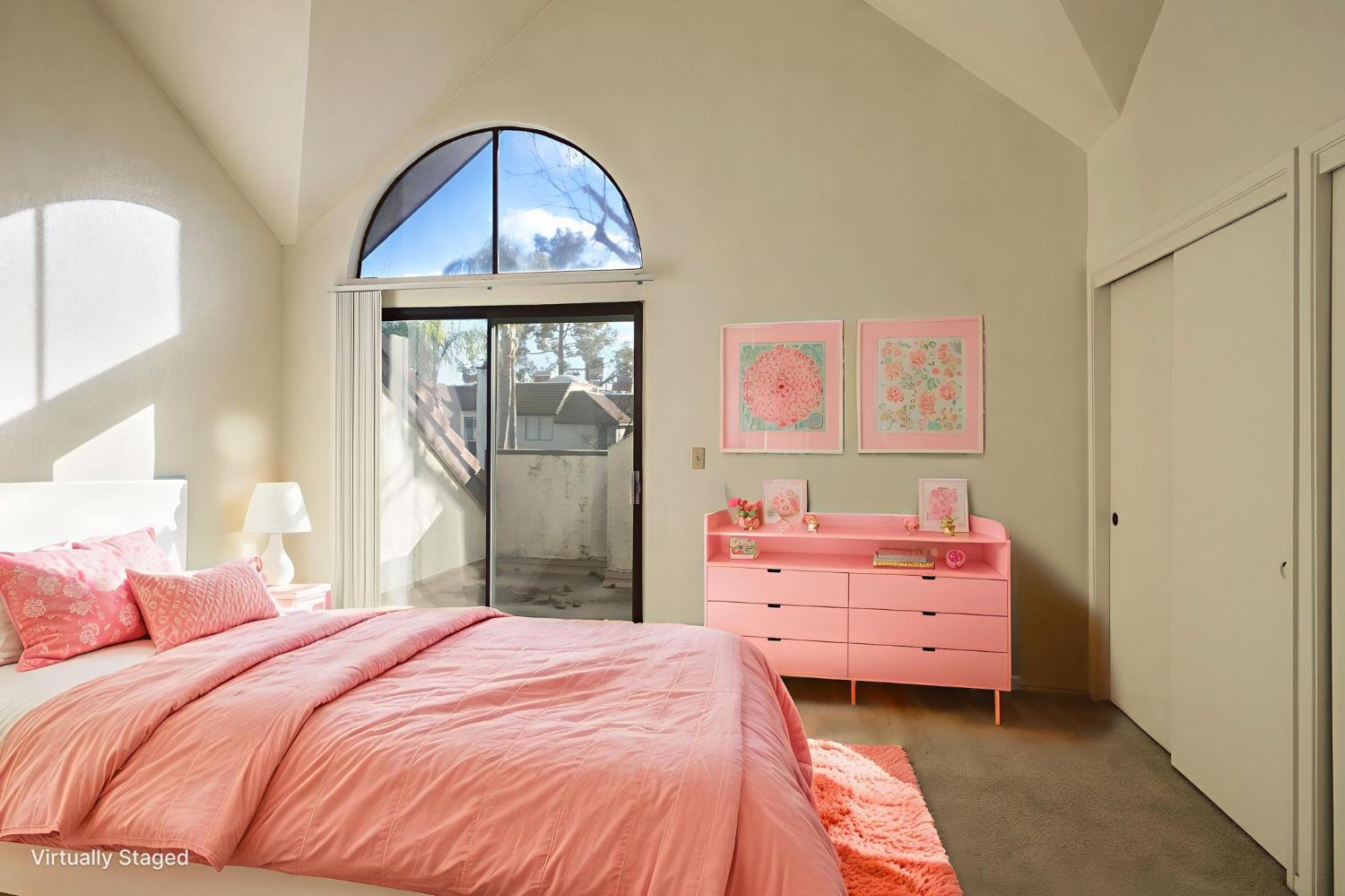 2890 Huntington Boulevard, Unit 149 Fresno, CA 93721 - Photo 20 of 30 a bedroom with a bed and a window