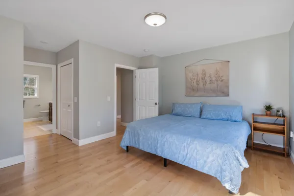 $1,295,000 | 5 Harmony Way, Falmouth, ME 04105