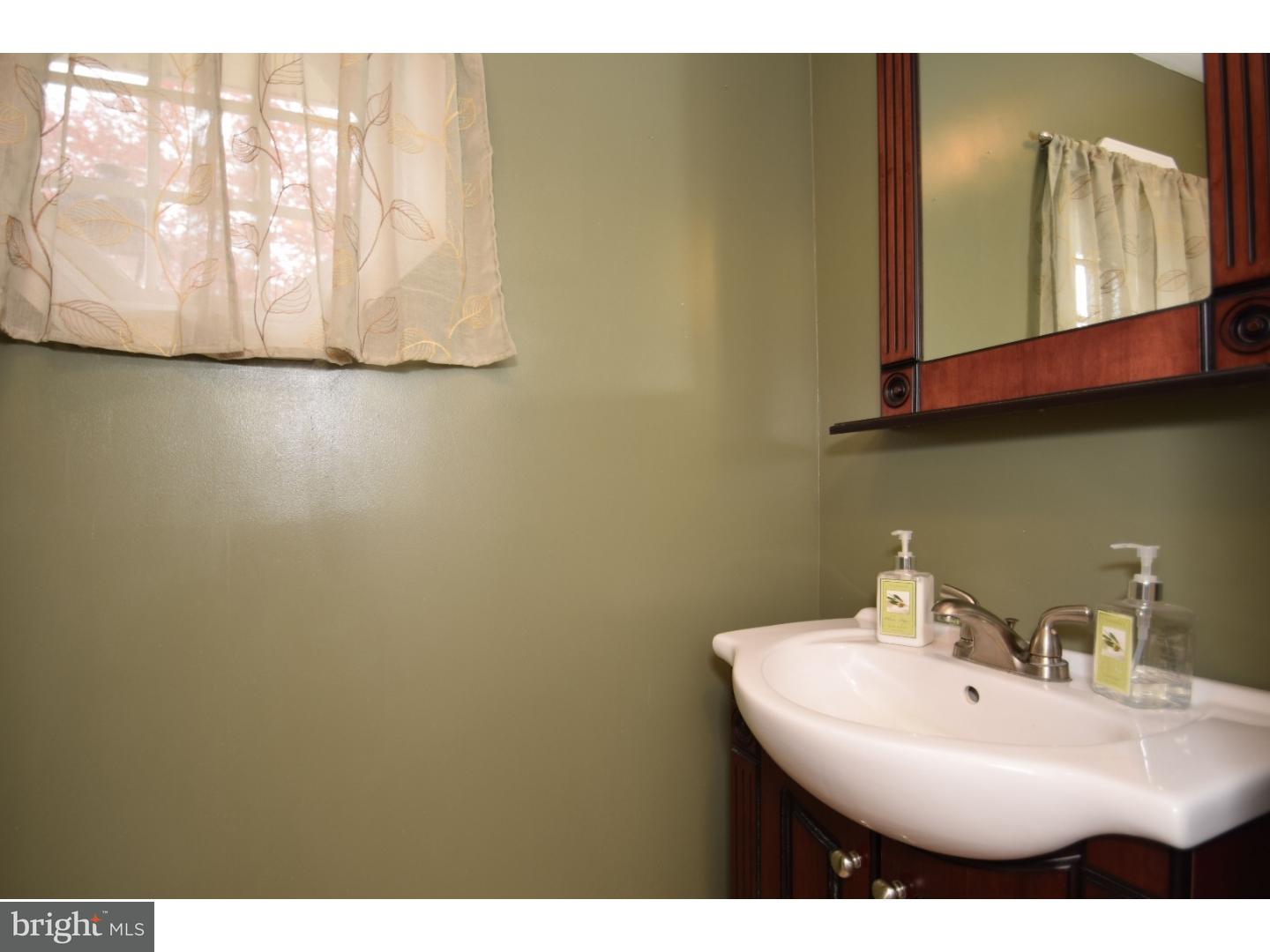 49 Starling Road Southampton, PA 18966 - Photo 18 of 25 Half Bath