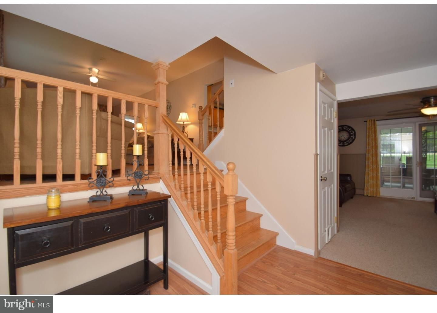 49 Starling Road Southampton, PA 18966 - Photo 9 of 25 Foyer